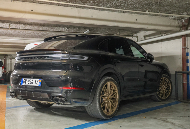 Porsche Cayenne Coupé Turbo E-Hybrid