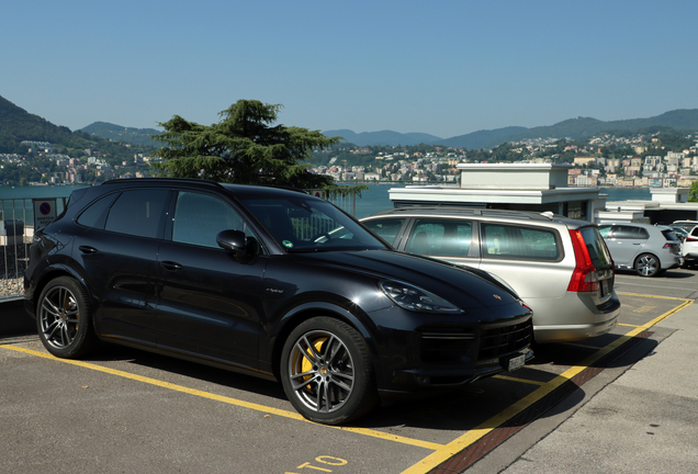Porsche Cayenne Turbo S E-Hybrid
