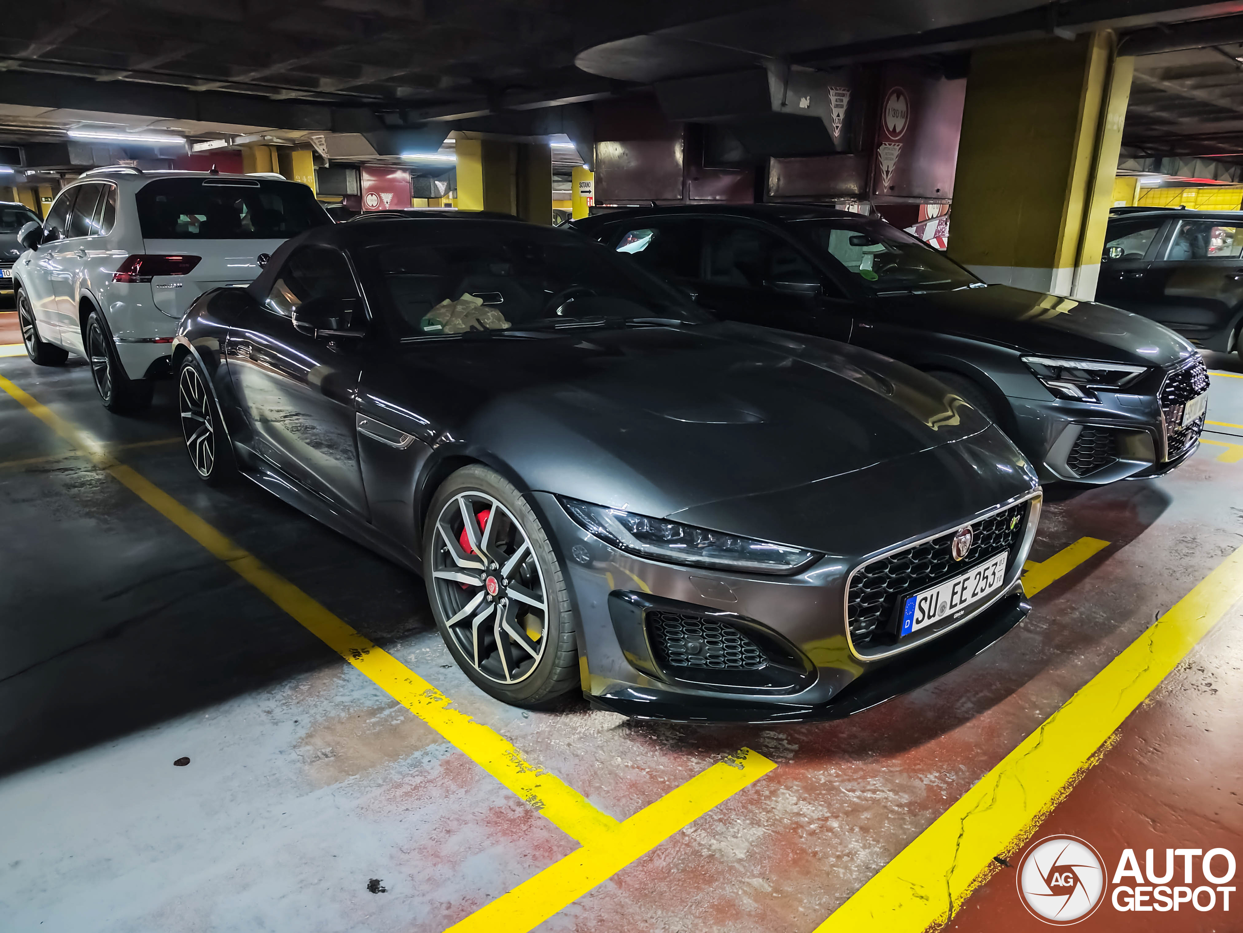 Jaguar F-TYPE R Convertible 2020