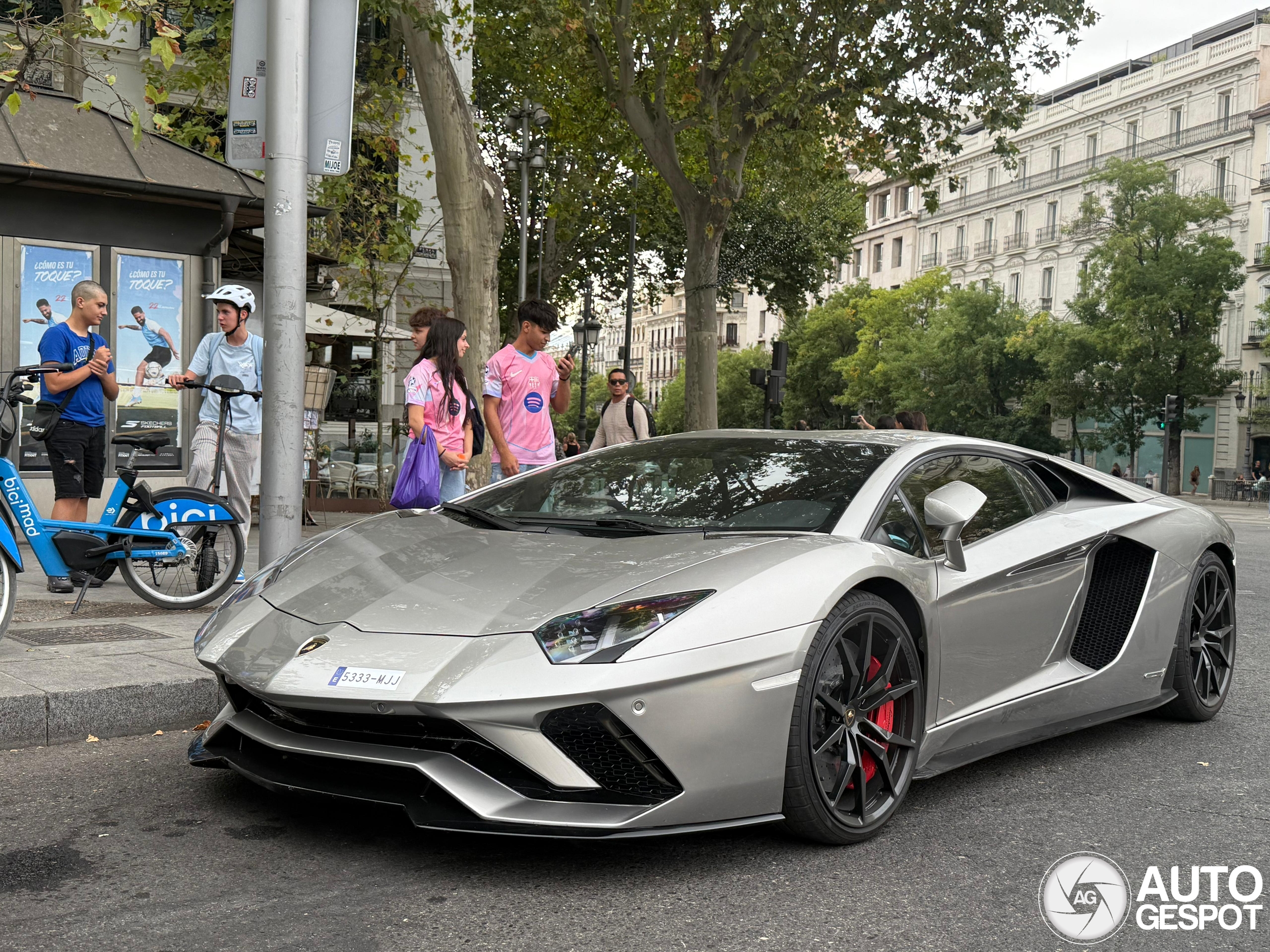 Lamborghini Aventador S LP740-4