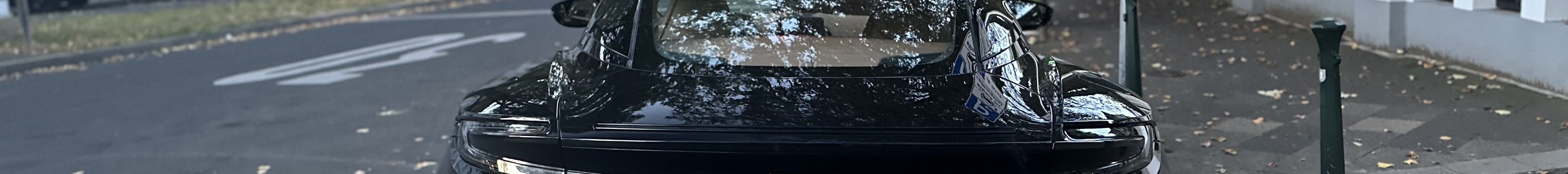 Aston Martin DB11 V8