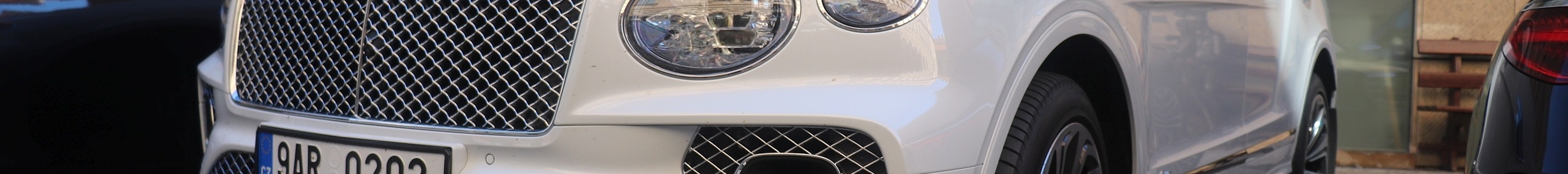 Bentley Bentayga Azure