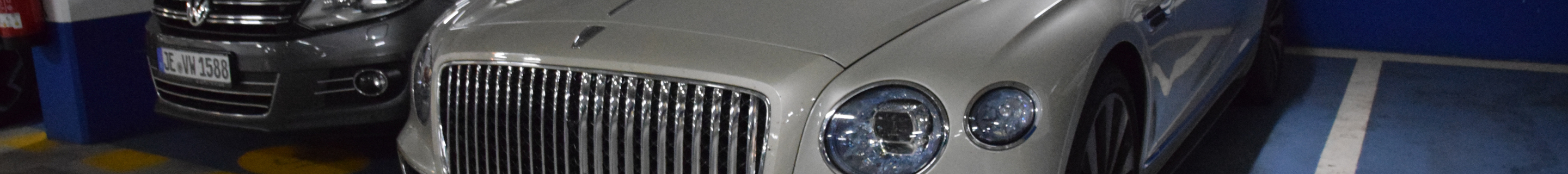 Bentley Flying Spur V8 2021