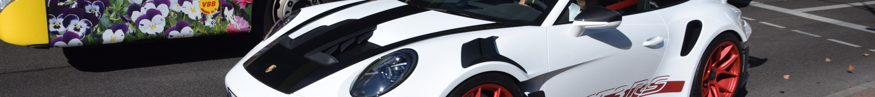Porsche 992 GT3 RS MkI Weissach Package