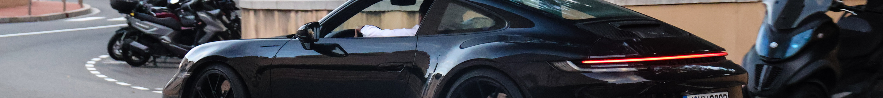 Porsche 992 GT3 Touring MkI