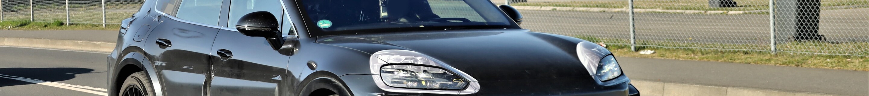 Porsche Cayenne Turbo Electric