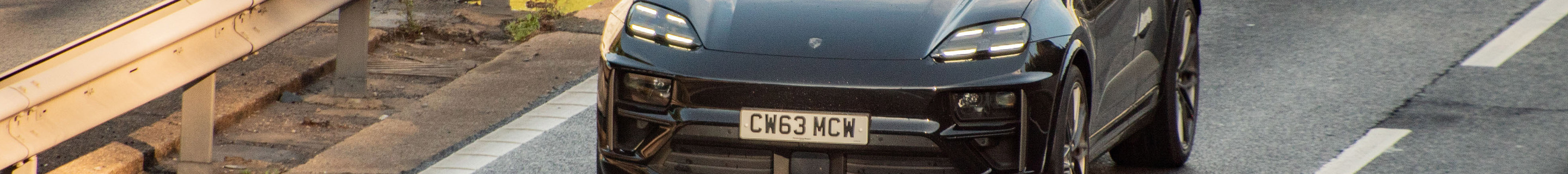 Porsche Macan EV Turbo