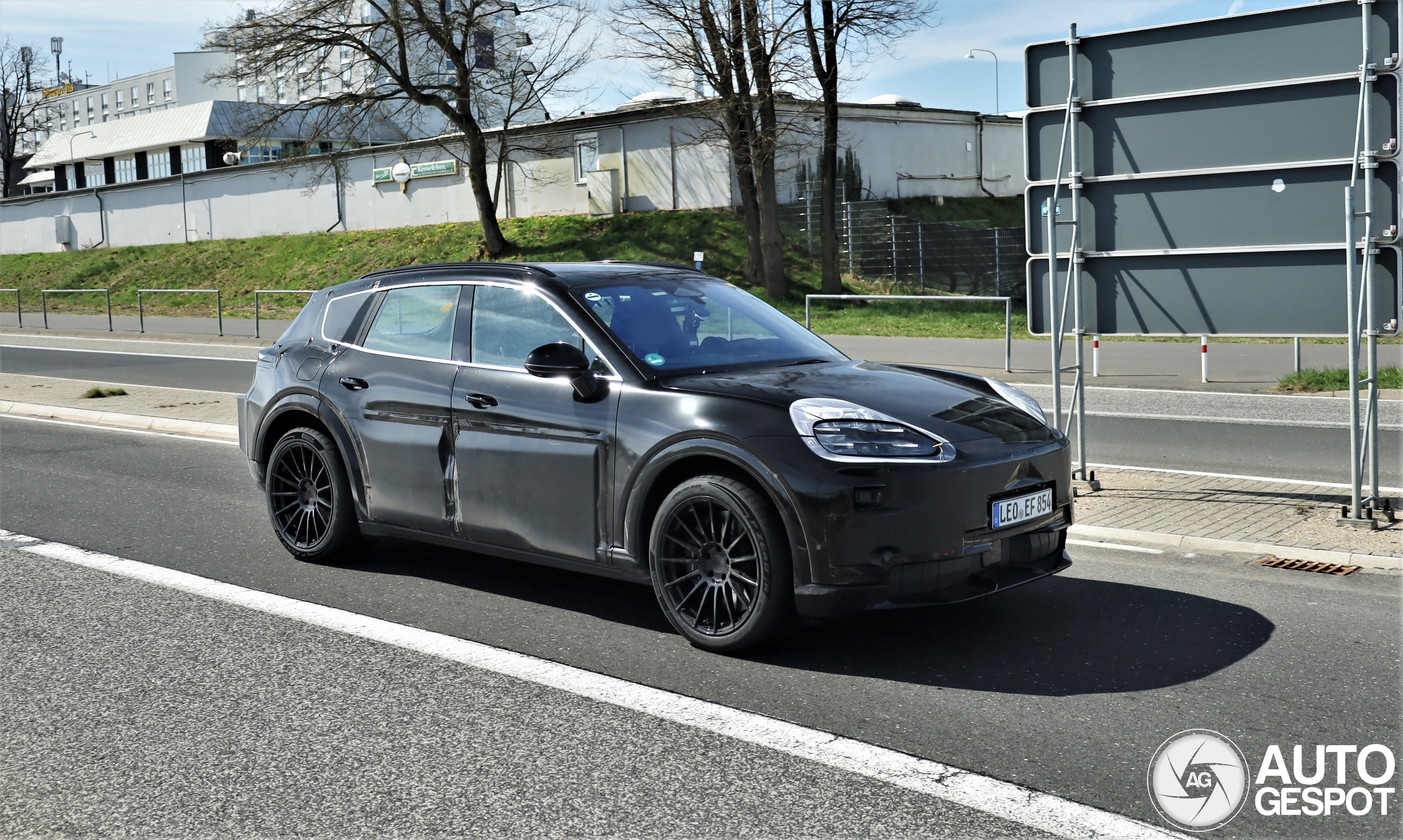 Porsche Cayenne EV