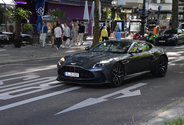 Aston Martin DB12