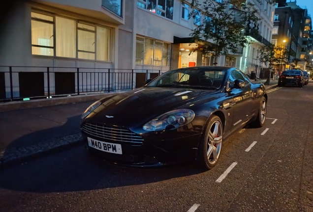 Aston Martin DB9 2010
