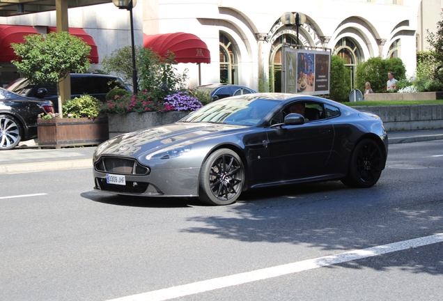 Aston Martin V12 Vantage S