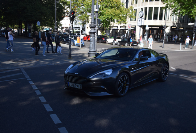 Aston Martin Vanquish 2013