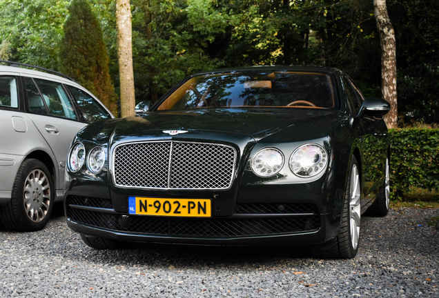 Bentley Flying Spur V8