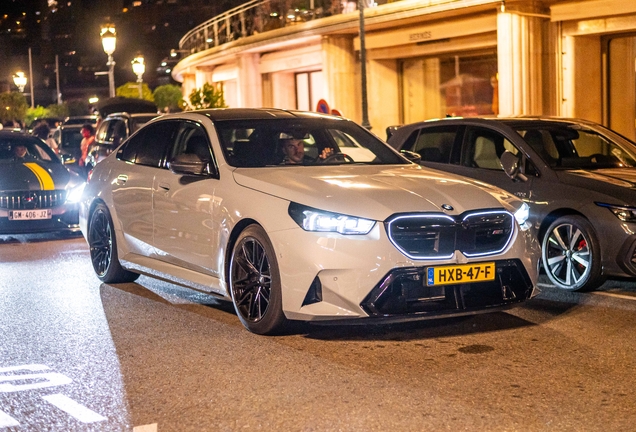 BMW M5 G90