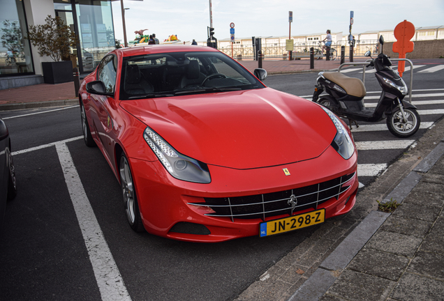 Ferrari FF
