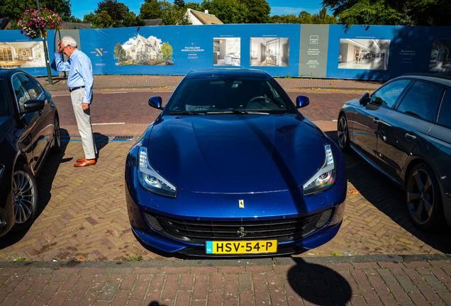Ferrari GTC4Lusso T