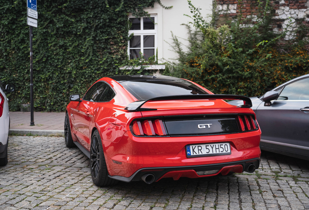 Ford Mustang GT 2015