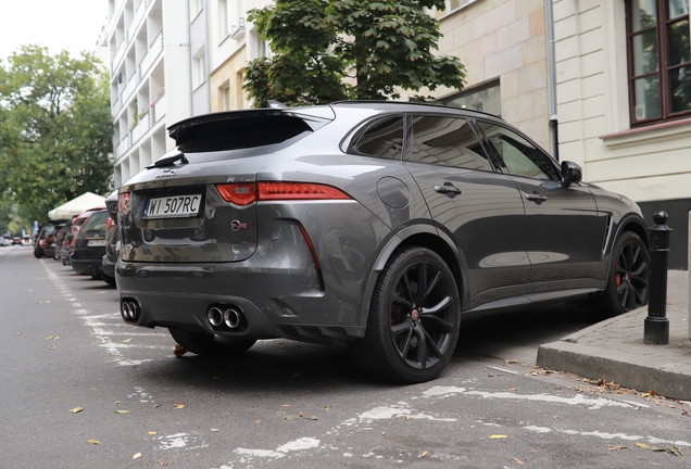 Jaguar F-PACE SVR
