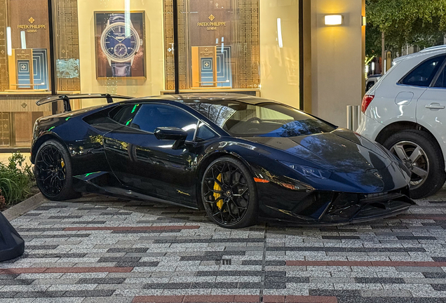 Lamborghini Huracán LP640-4 Performante