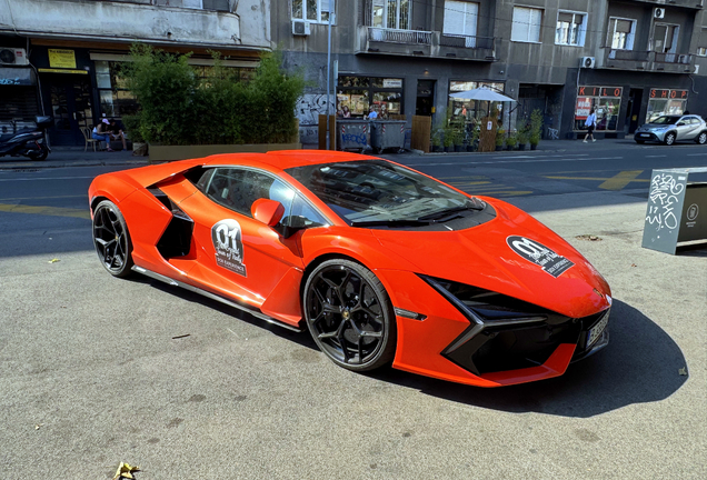 Lamborghini Revuelto