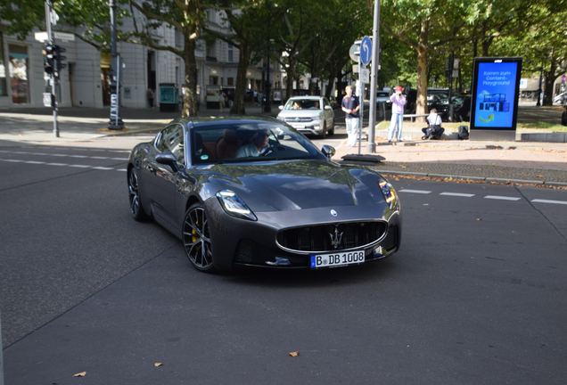 Maserati GranTurismo Modena 2023