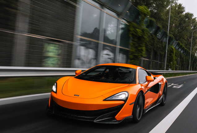 McLaren 570S