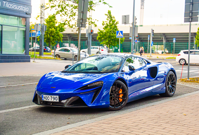 McLaren Artura Spider