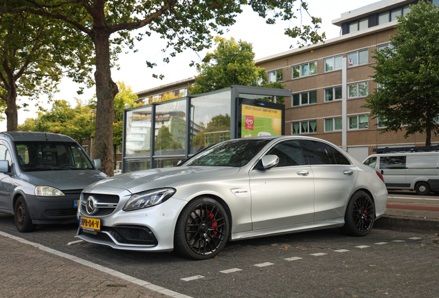 Mercedes-AMG C 63 S W205