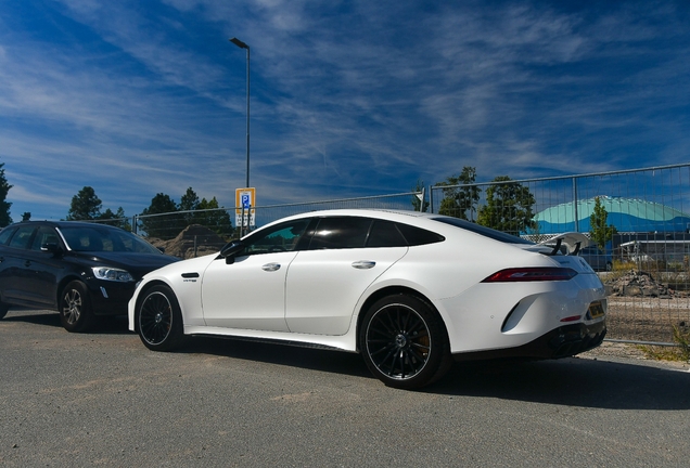 Mercedes-AMG GT 63 S X290