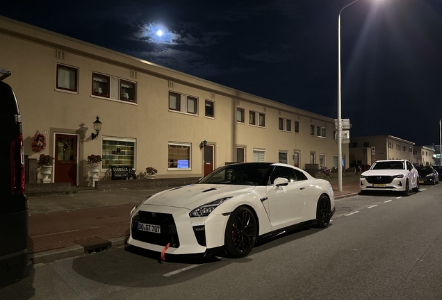 Nissan GT-R 2017