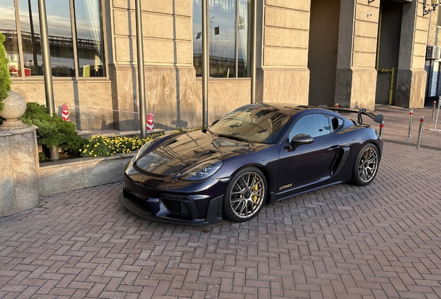Porsche 718 Cayman GT4 RS Weissach Package