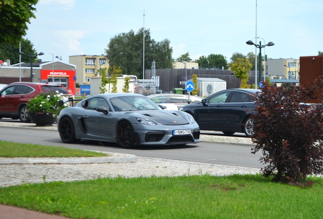 Porsche 718 Cayman GT4 RS Weissach Package