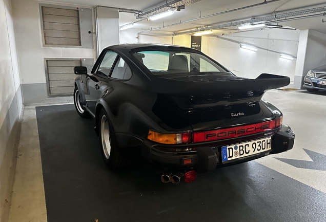 Porsche 930 Turbo