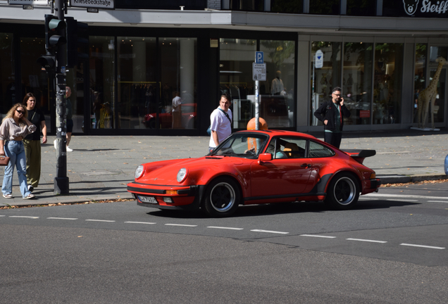 Porsche 930 Turbo