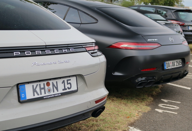 Porsche 971 Panamera Turbo MkI