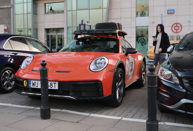 Porsche 992 Dakar
