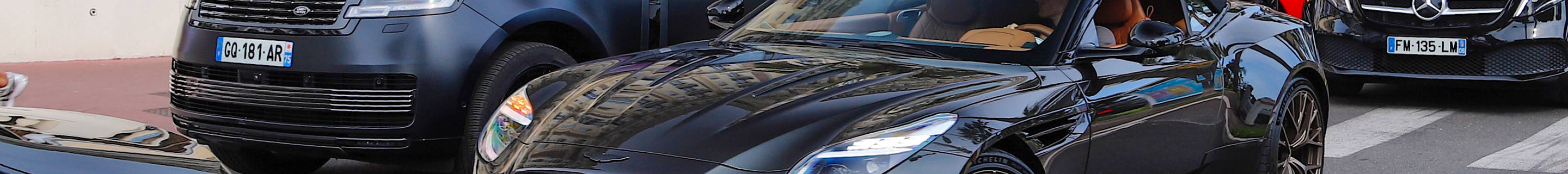 Aston Martin DB12 Volante