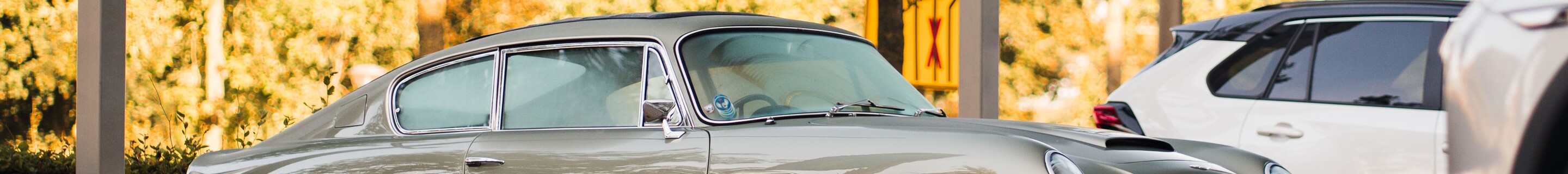 Aston Martin DB6 MKI