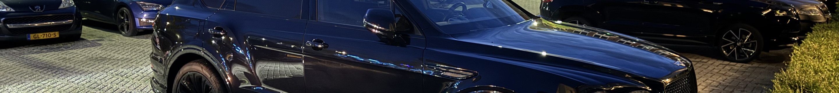 Bentley Bentayga Hybrid 2021