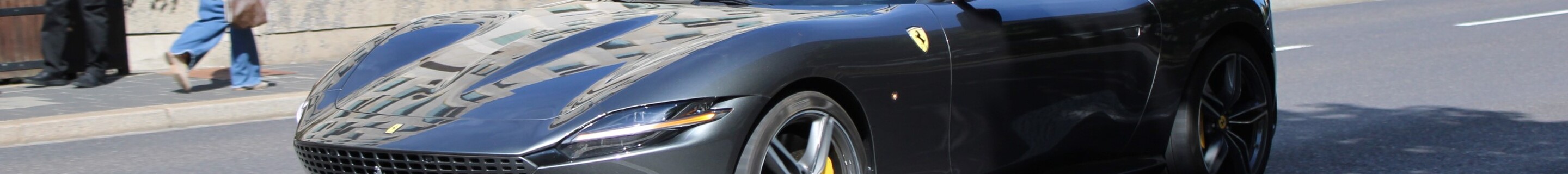 Ferrari Roma Spider