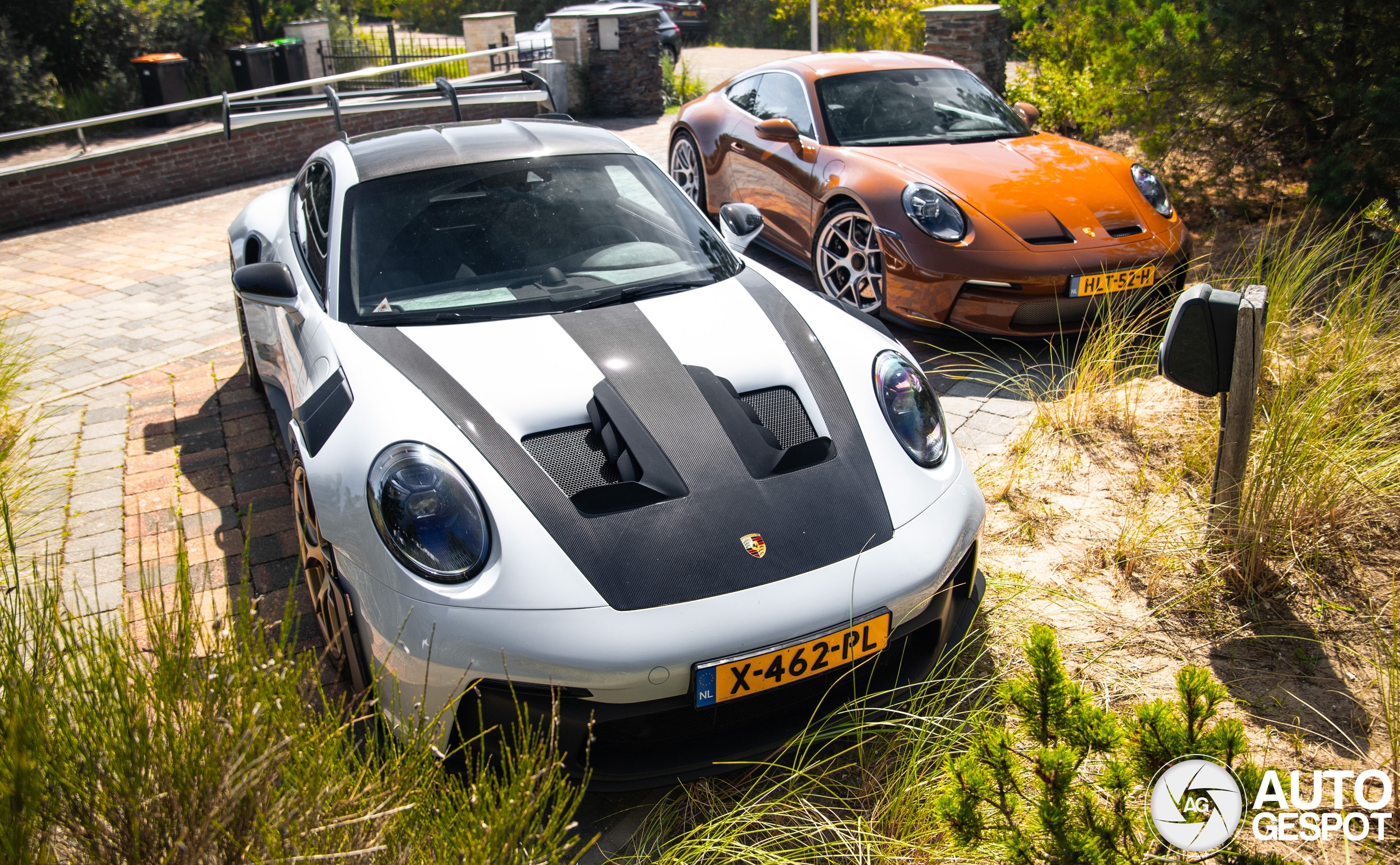 Collector's dream: Porsche 992 S/T and GT3 RS Weissach side by side