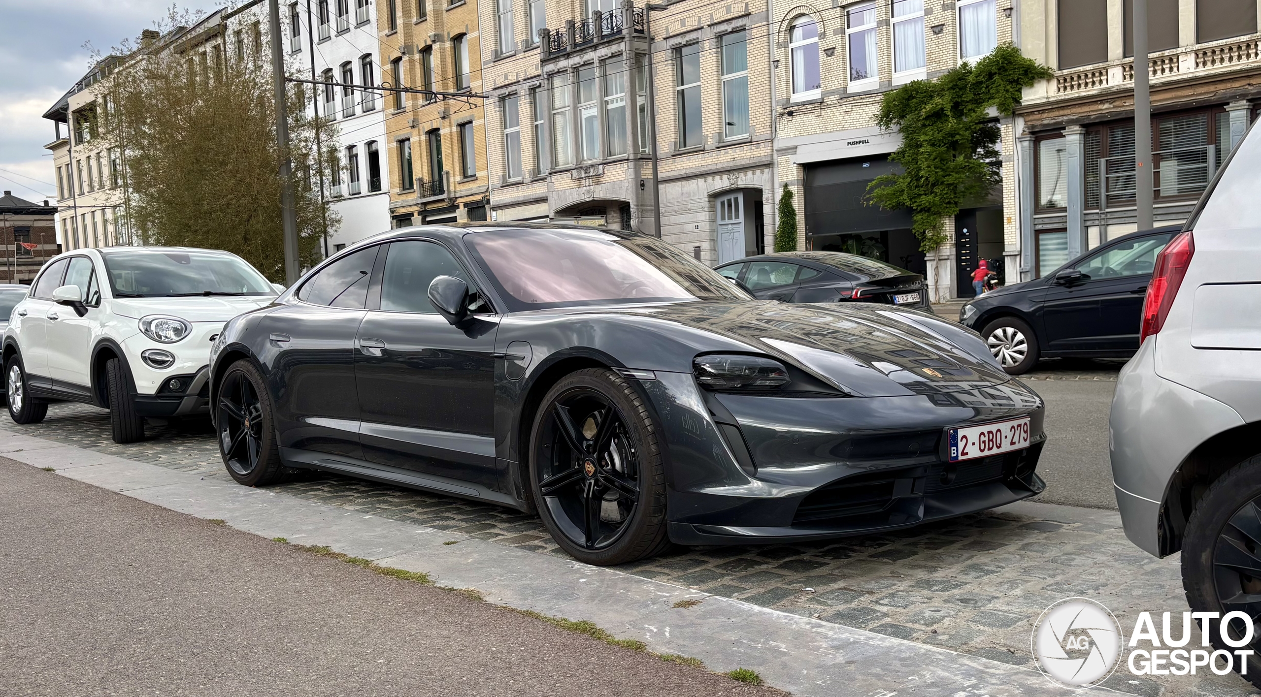 Porsche Taycan Turbo