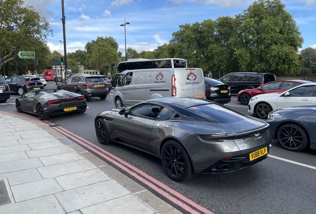 Aston Martin DB11 V8