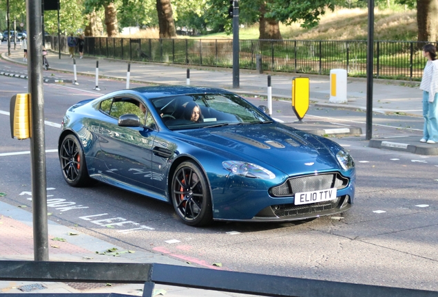 Aston Martin V12 Vantage S