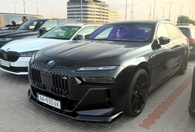 BMW M760e xDrive
