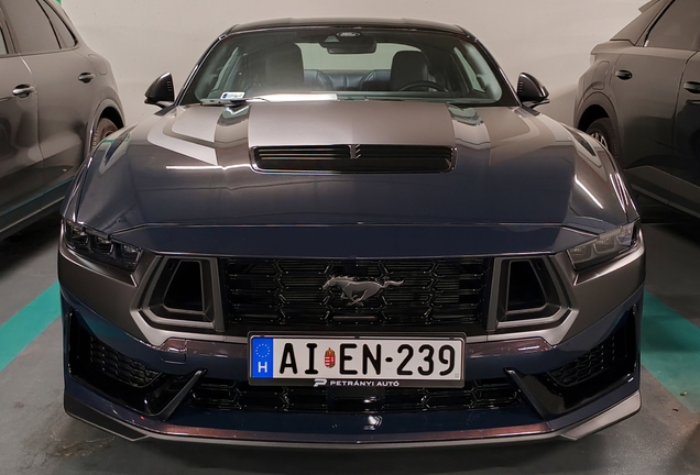Ford Mustang Dark Horse 2024