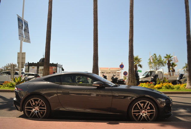 Jaguar F-TYPE P450 Coupé 2020