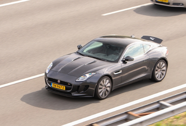 Jaguar F-TYPE S Coupé