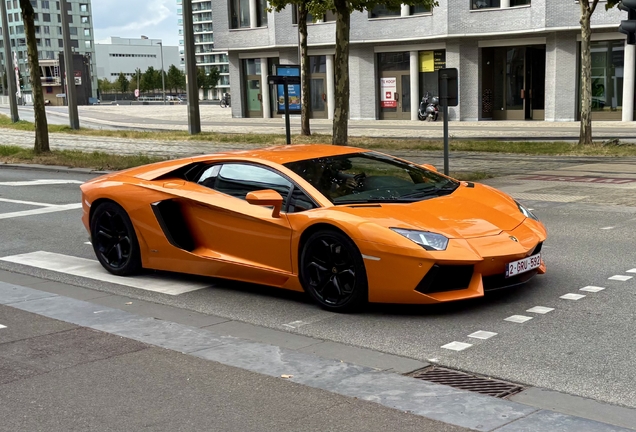 Lamborghini Aventador LP700-4