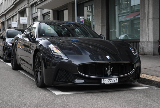 Maserati GranTurismo Modena 2023